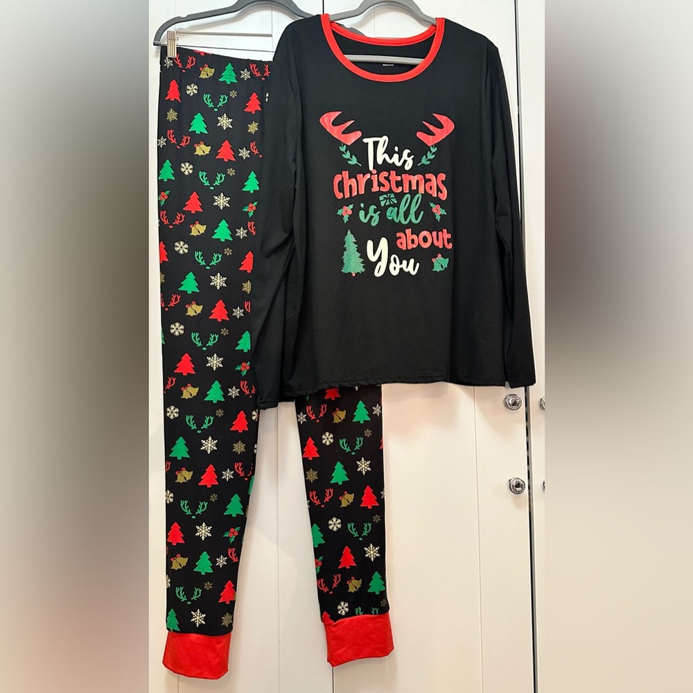 Women’s Christmas Pajamas Set Black and Red Sz XL NEW!